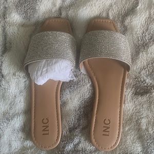 BRAND NEW. I.N.C  Flats.